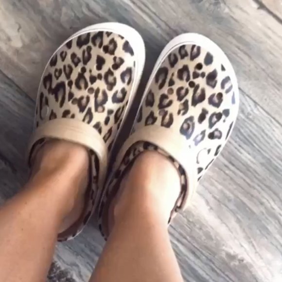 cheetah print crocs platform